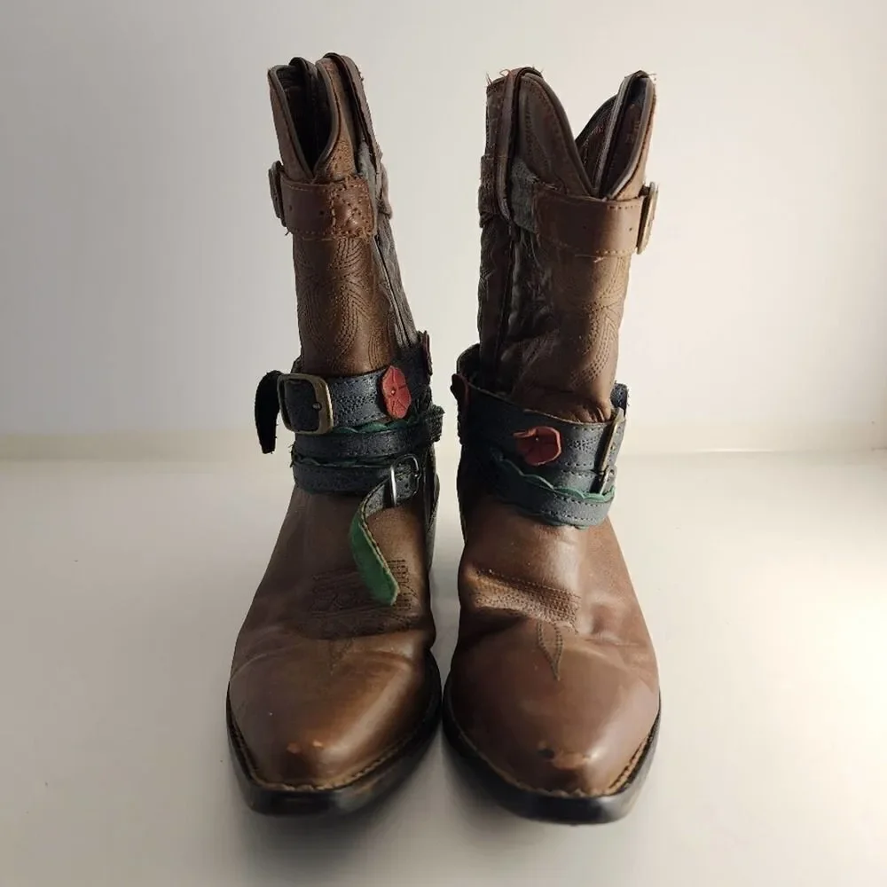 Durango Crush brown pointed toe boots